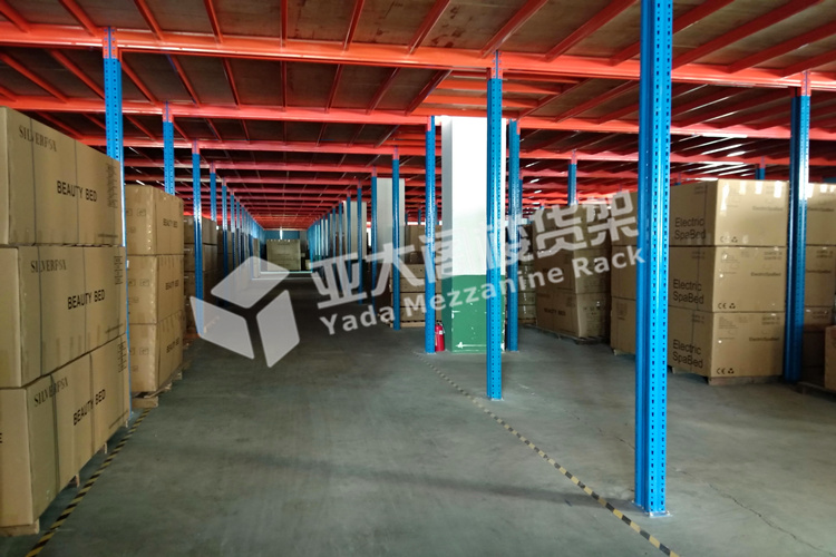 廣州貨架廠倉儲(chǔ)閣樓貨架有什么優(yōu)勢(shì)才能如此受歡迎？